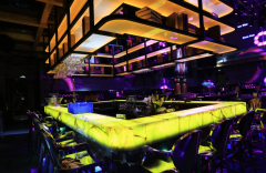 AI無人曲播平臺可以或許為酒吧供給豐碩的現場表